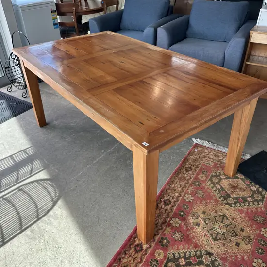 Matai dining table 1000 x 1800