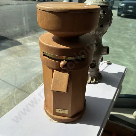 Hawos Oktagon mill - used for grinding grains & spices into flour