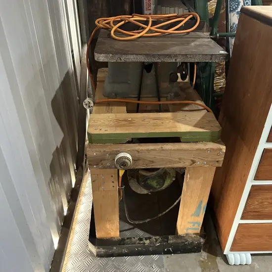 Saw bench (relisted)