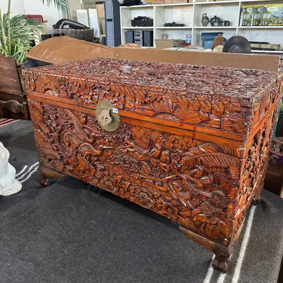 Camphor wood blanket box