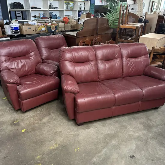 3pc Burgundy leather sofa and recliner chairs