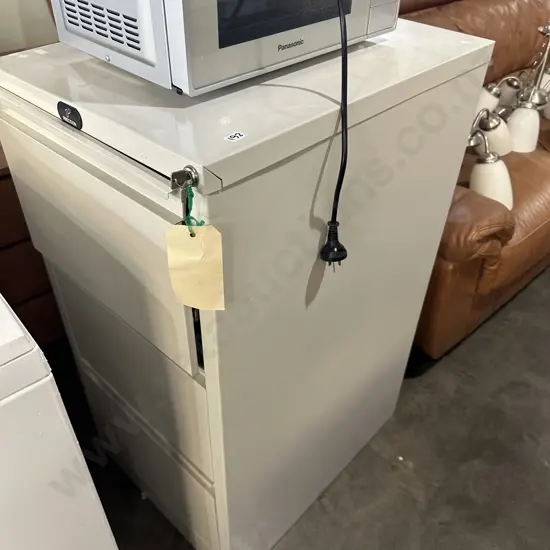 3 draw lockable file