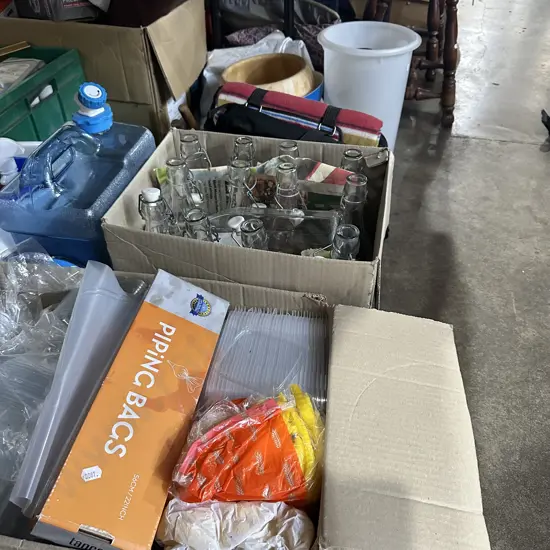 Plastic tubs, bottles, picnic set wooden peg hooks etc