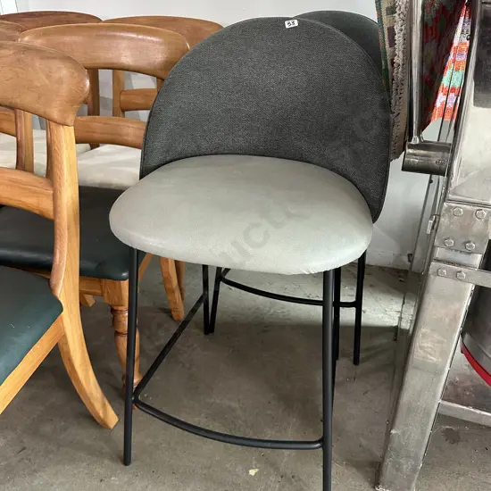Pr bar stools