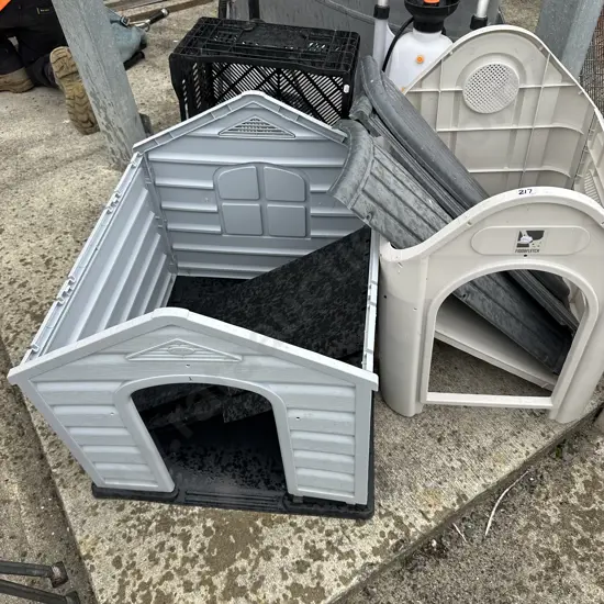 Pet homes and bin