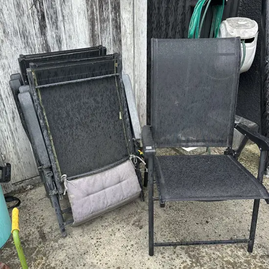 set 4 outdoor chairs used- plus 1 newer chair