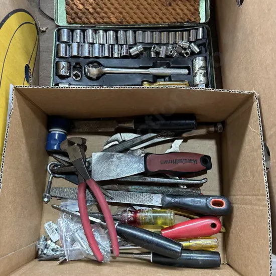 Tools and socket set