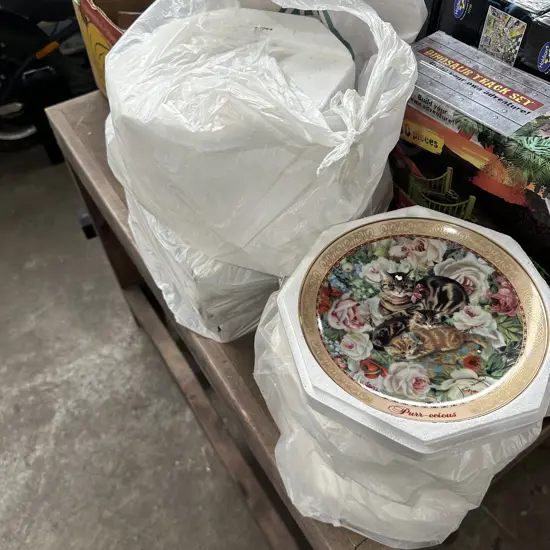 Box set approx 12 plates