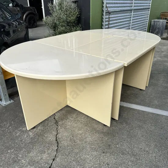 Versitle Board table (4pc) can even be used as an outdoor table