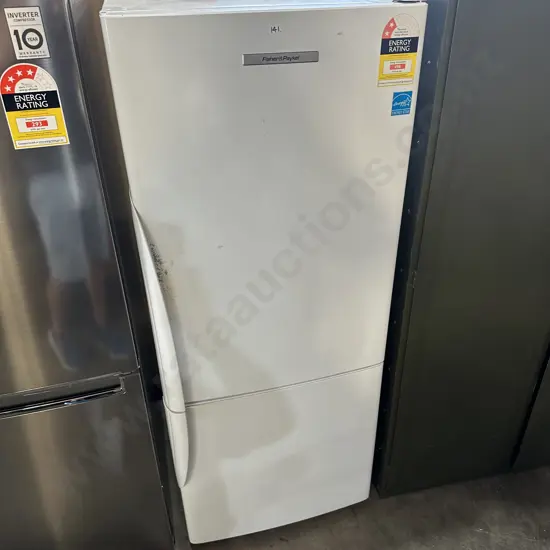 Fridge freezer - average