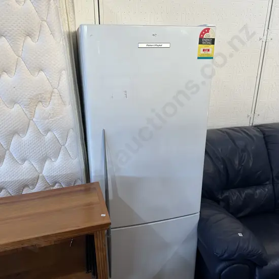 Fridge freezer