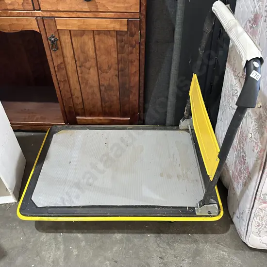 Trolley and metal file