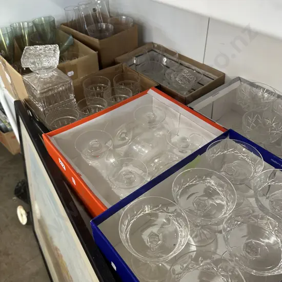 Shelf lot glassware and crystal