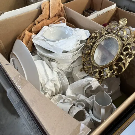 Dinner set and mirror