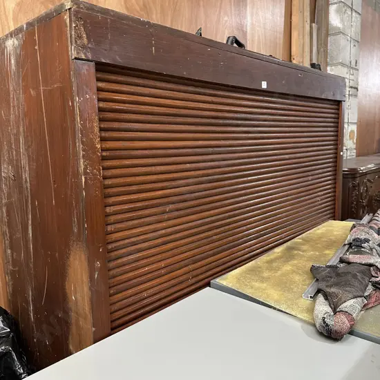 Pigion unit with roll front