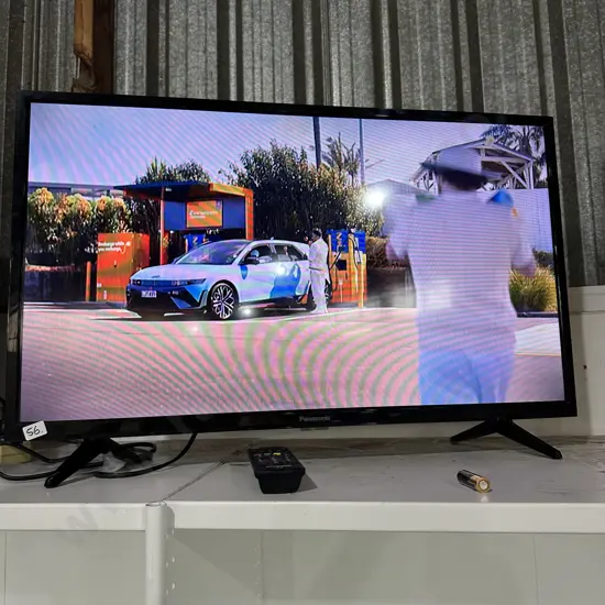 Panasonic 32 inch TV