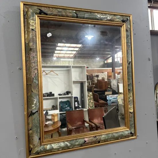 Decorative mirror 520 x 620mm