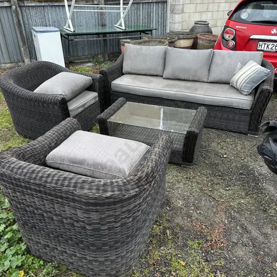 Patio 4pc suite - good condition