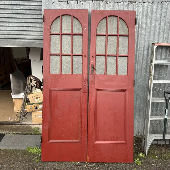 The "FISH DONUT" front doors