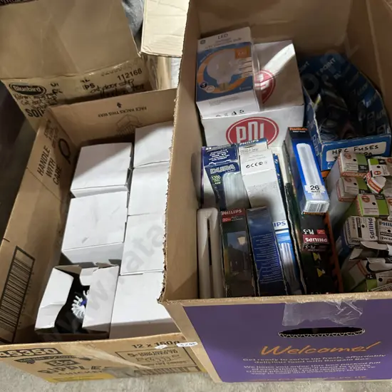 2 box light bulbs etc