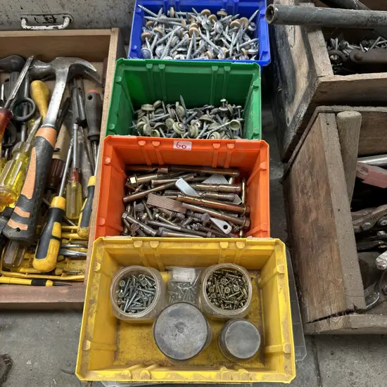 4 plastic containers hardware