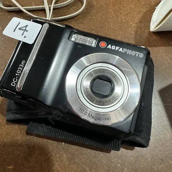 Digital camera