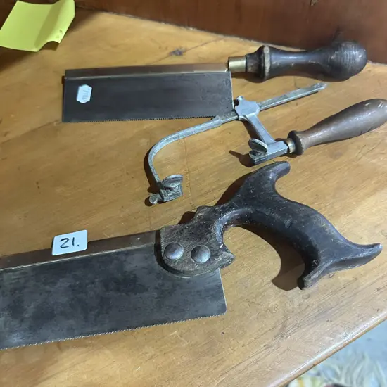 Antique miniature carpenters saws plus jewellery saw