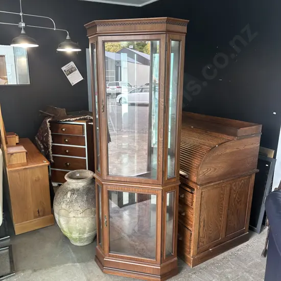 Corner display cabinet
