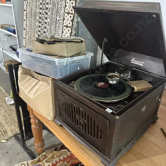 Brunswick Gramophone with records