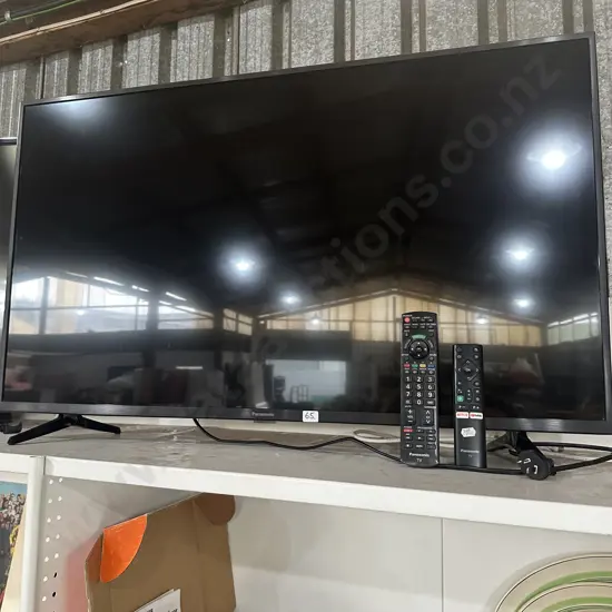 Panasonic Smart TV 43inch (18 months old)