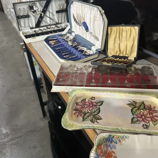 Boxed sets & Maling dish etc