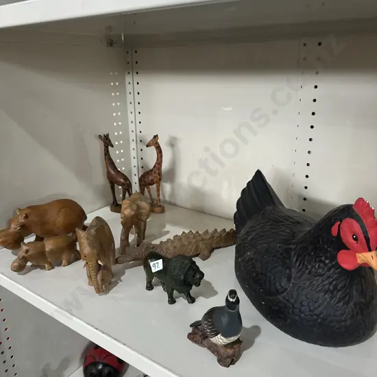 Shelf lot animals