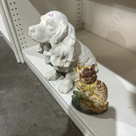 Concrete garden Spaniel plus cast cat door stop