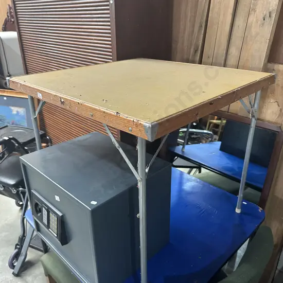 Card table, chair and rest