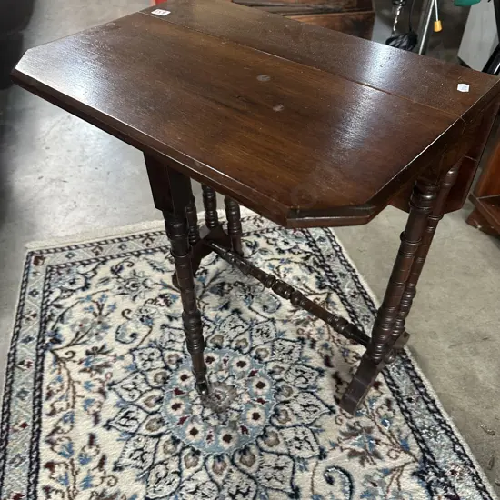 Antique dropside table
