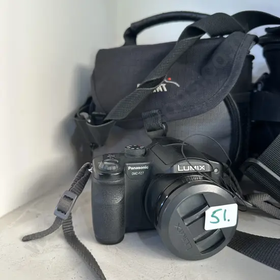 Lumix DMC-F27 plus bag
