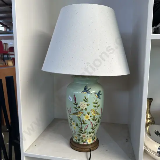 Large decorative lamp