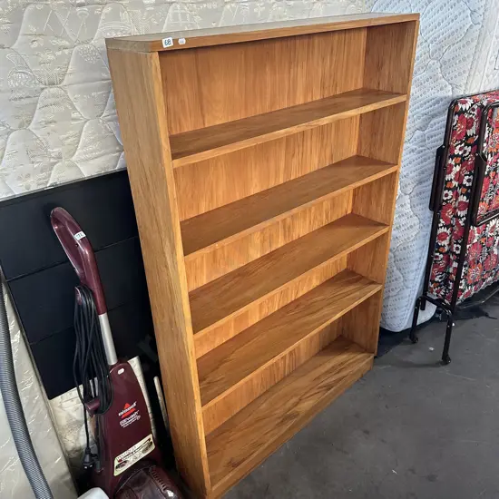 Rimu bookshelf