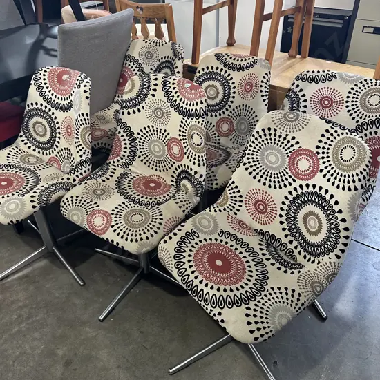Set 6 retro design chairs