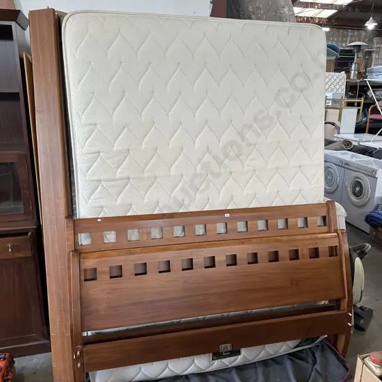 Very tidy Queen bed with ends