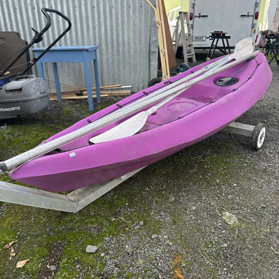 Sekat kayak and paddle