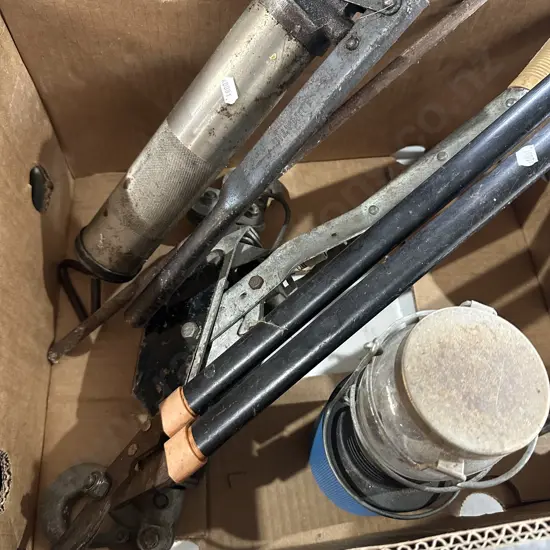 3 large tools and lamp