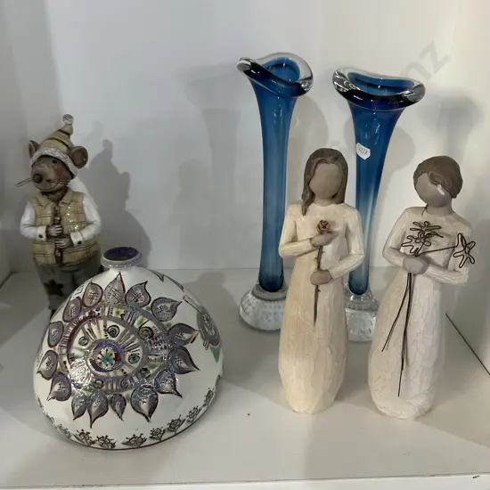 Collectables inc art glass