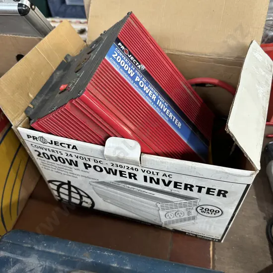 Power inverter