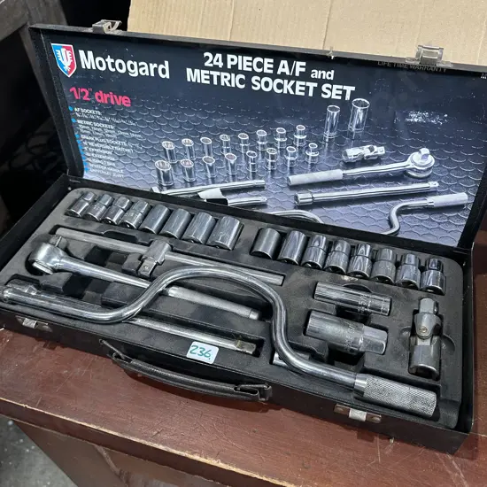 Socket set