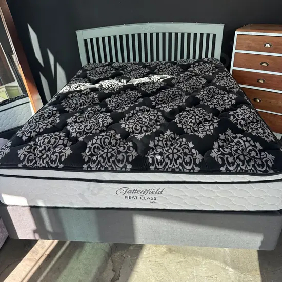 Very tidy Queen bed & headboard