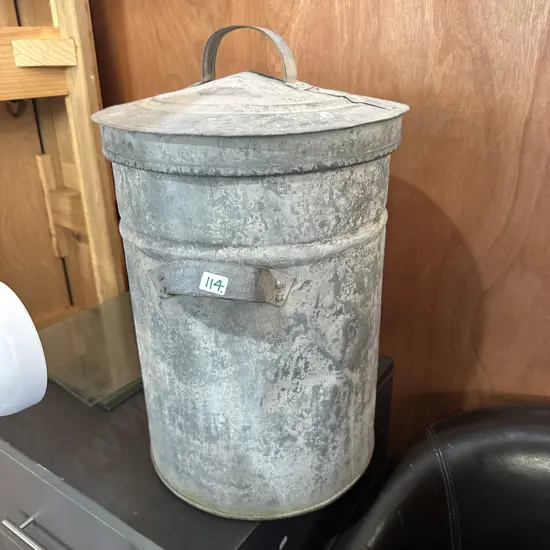 Trash can