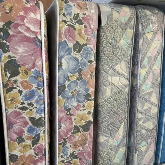 2 x tidy single beds