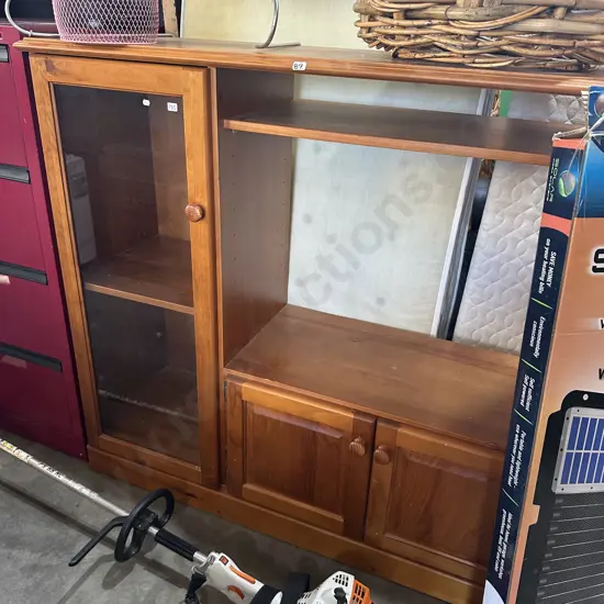 Large entertainment unit