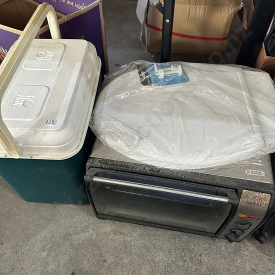 Chilli bin, bench top and toilet seat